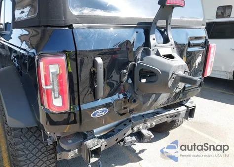 2021 Ford Bronco Big Bend z USA, uszkodzony, nr VIN 1FMEE5DP7MLA74480